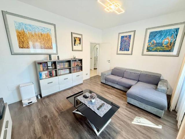 Appartamento in vendita a Cesano Maderno, Lombardia