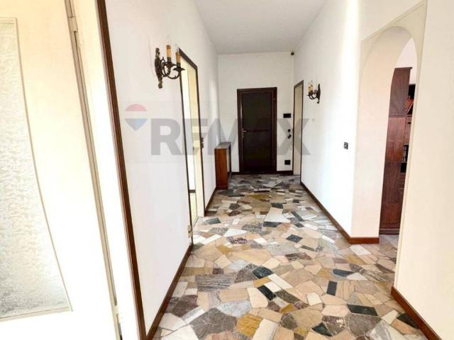 Appartamento in vendita a Cesano Maderno, Lombardia