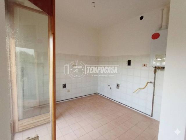 Appartamento in vendita a Cesate, Lombardia