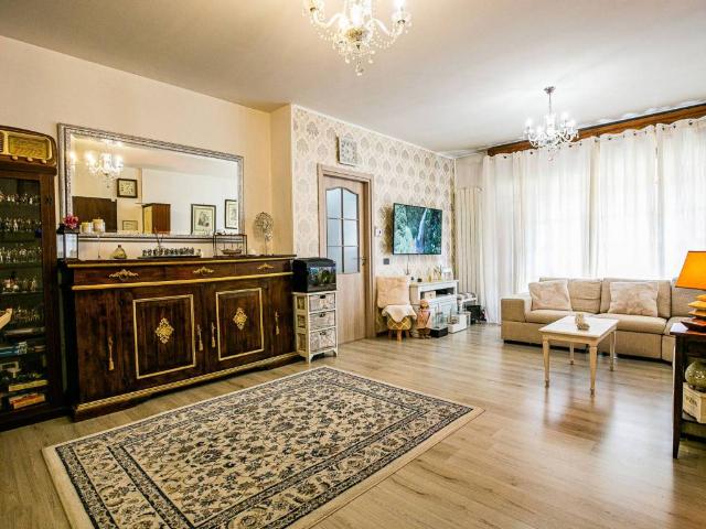 Appartamento in vendita a Villaggio Ina Casa, Cesate