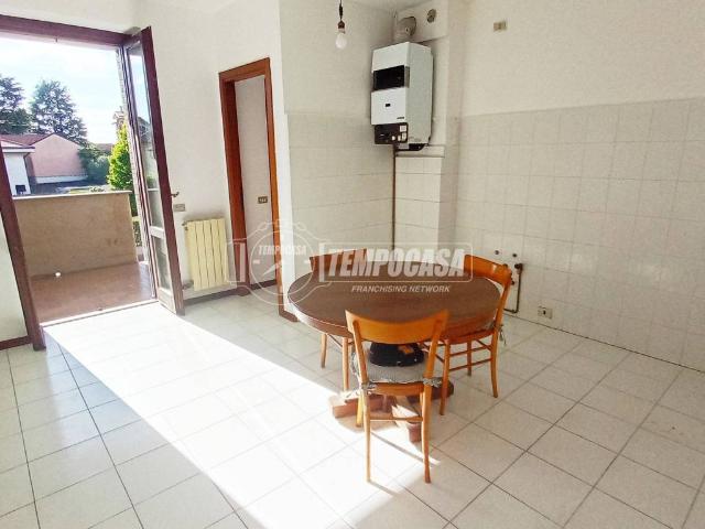 Appartamento in vendita a Cesate, Lombardia