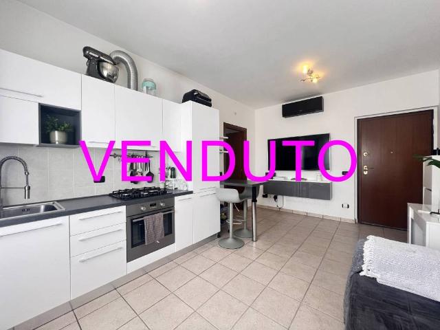 Appartamento in vendita a Cassina Pertusella, Caronno Pertusella