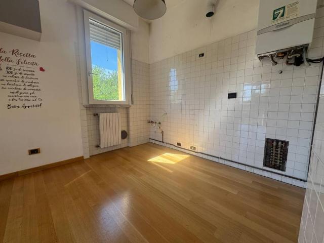 Appartamento in vendita a Cesate, Lombardia