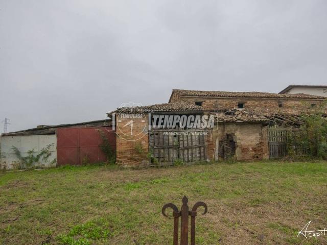 Villa Indipendente in vendita a Unione dei comuni Valle del Savio, Cesenà