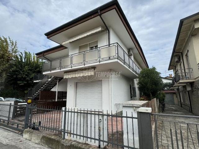 Appartamento in vendita a Cesenatico, Reggio Emilia