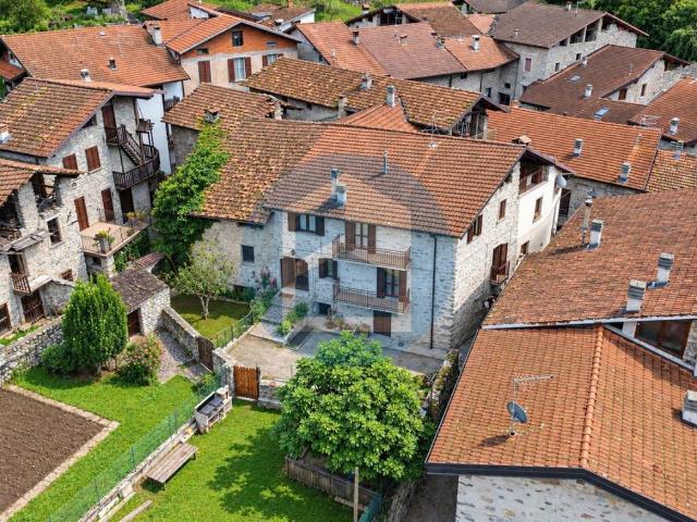 Appartamento in vendita a Nadro, Ceto