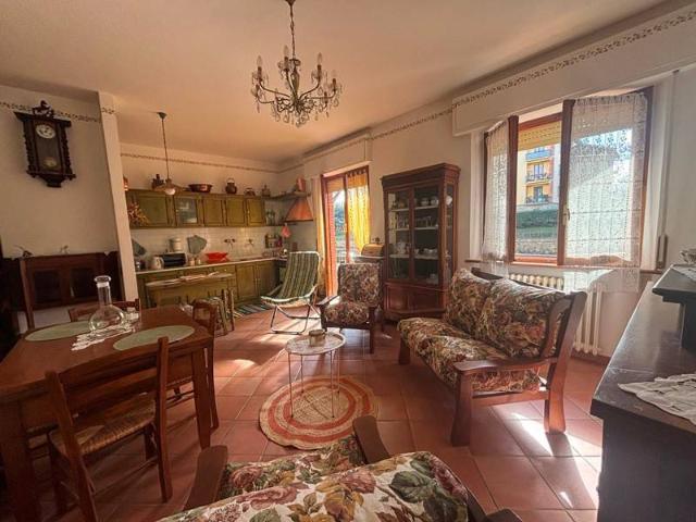 Appartamento in vendita a Cetona, Toscana