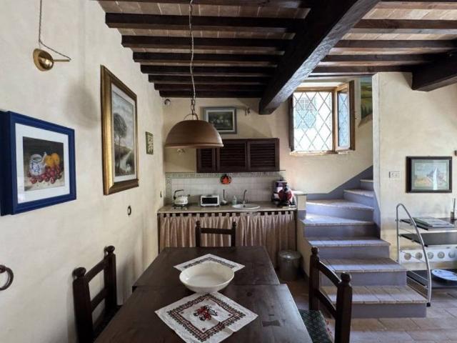 Appartamento in vendita a Cetona, Toscana