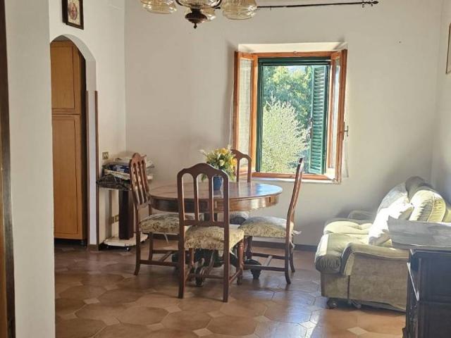 Appartamento in vendita a Piazze, Cetona