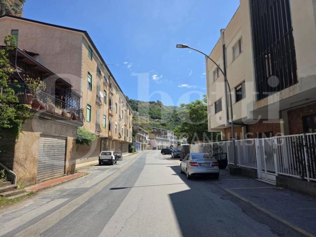Appartamento in vendita a Lampetia, Calabria