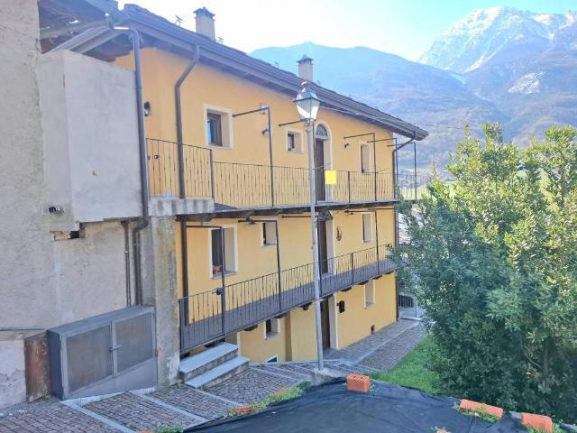 Appartamento in vendita a Chambave, Aosta