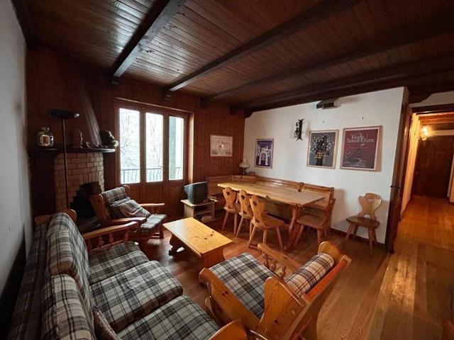 Appartamento in vendita a Champorcher, Aosta