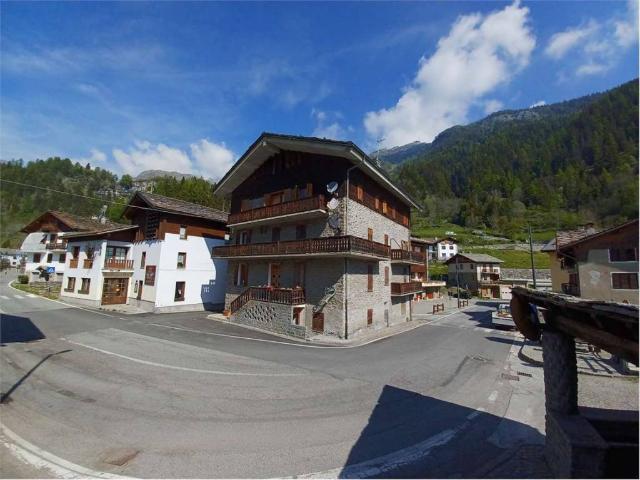 Appartamento in vendita a Champorcher, Aosta