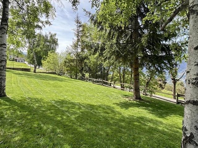 Appartamento in vendita a Charvensod, Aosta
