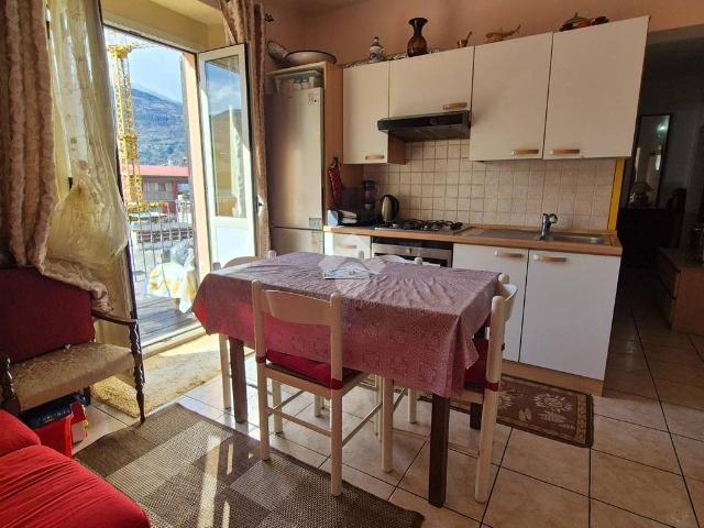 Appartamento in vendita a Charvensod, Aosta