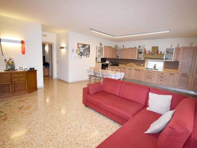Appartamento in vendita a Chiampo, Veneto