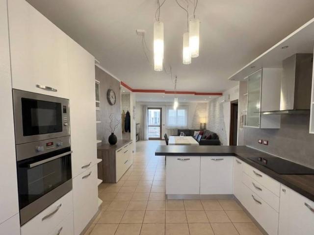 Appartamento in vendita a Chiampo, Veneto