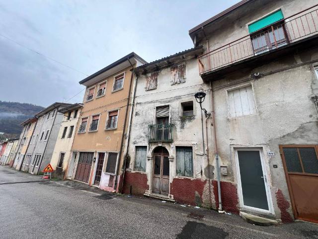 Appartamento in vendita a Chiampo, Veneto