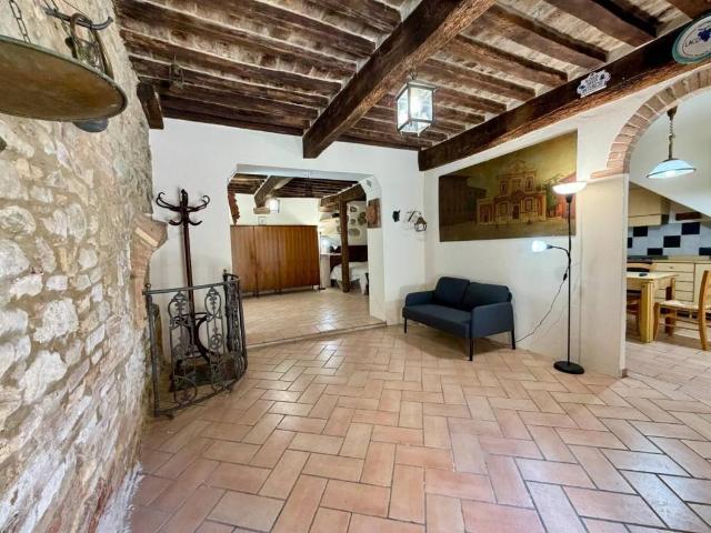 Appartamento in vendita a Chianni, Toscana