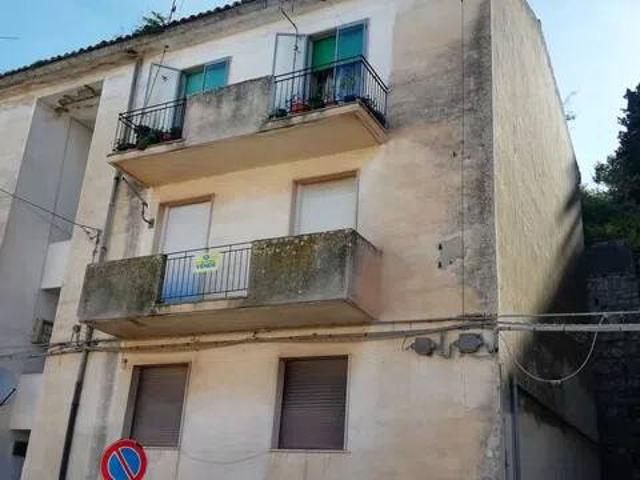Appartamento in vendita a Chiaramonte Gulfi, Sicilia