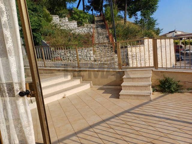 Appartamento in vendita a Chiaramonte Gulfi, Sicilia