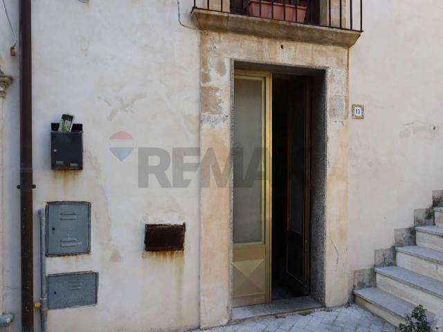 Appartamento in vendita a Chiaramonte Gulfi, Sicilia
