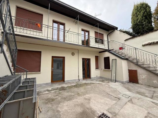 Appartamento in vendita a Chiari, Lombardia