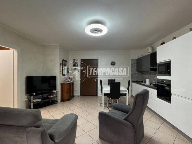 Appartamento in vendita a Chiari, Lombardia