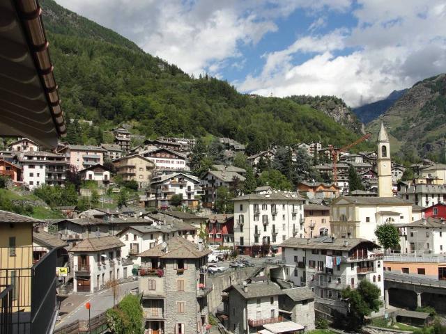 Appartamento in vendita a Chiesa In Valmalenco, Lombardia