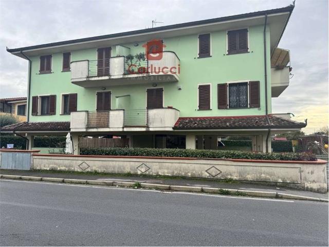 Appartamento in vendita a Chiesina Uzzanese, Toscana