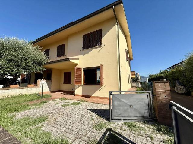 Appartamento in vendita a Chiesina Uzzanese