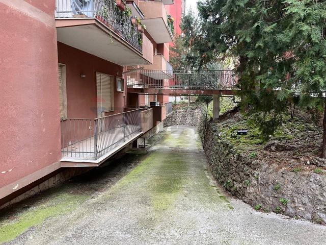 Appartamento in vendita a Santa Barbara, Chieti