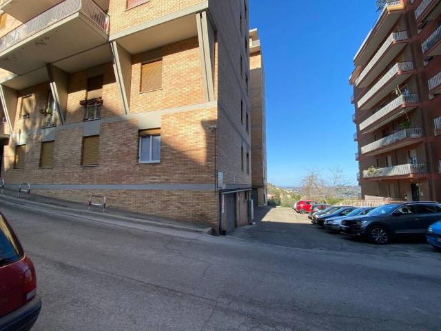 Appartamento in vendita a Chieti, Abruzzo