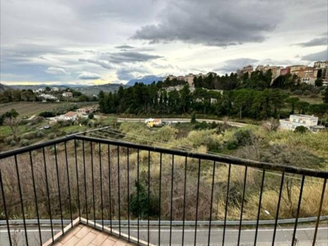 Appartamento in vendita a Santa Barbara, Chieti