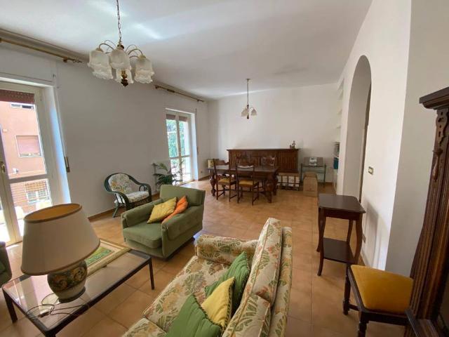 Appartamento in vendita a Santa Barbara, Chieti
