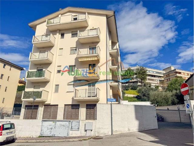 Appartamento in vendita a Chieti Scalo, Chieti