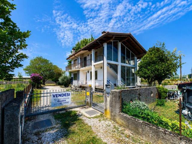 Appartamento in vendita a Viscone, Friuli-Venezia Giulia
