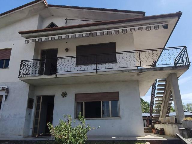 Appartamento in vendita a Chiopris, Friuli-Venezia Giulia