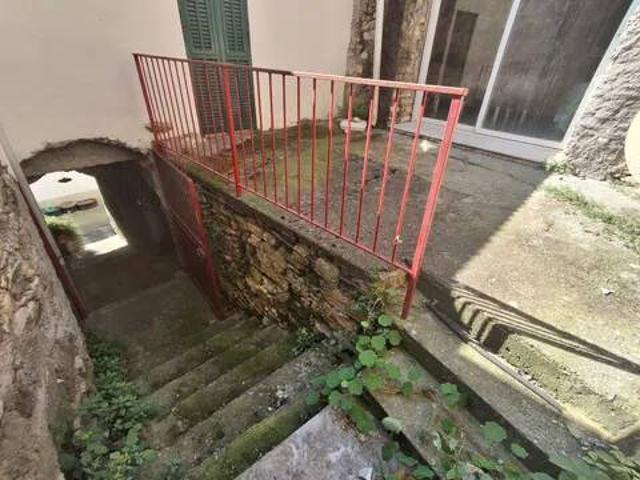 Appartamento in vendita a Chiusanico, Liguria