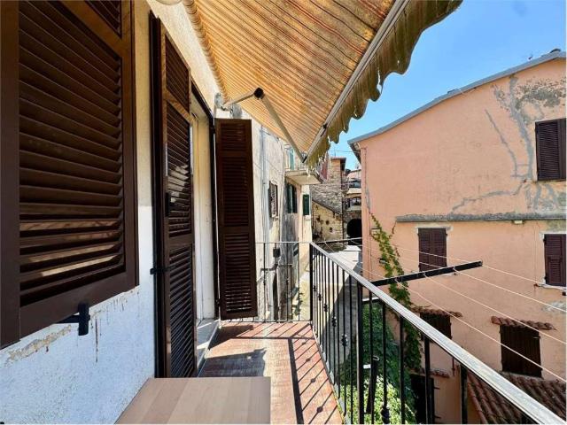 Appartamento in vendita a Chiusanico, Liguria