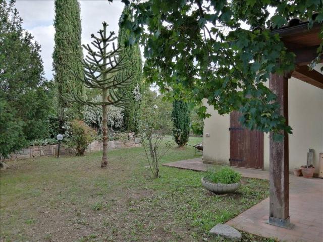 Appartamento in vendita a Chiusi Città, Toscana