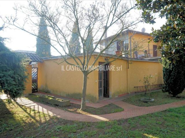Appartamento in vendita a Chiusi Città, Toscana