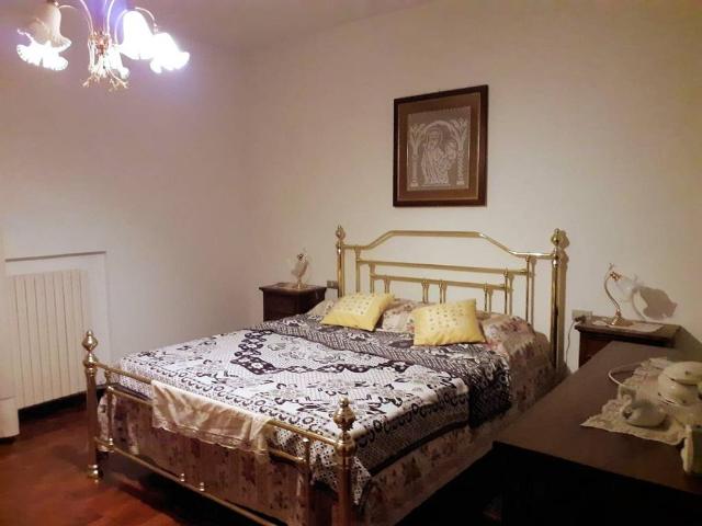 Appartamento in vendita a Chiusi Città, Toscana
