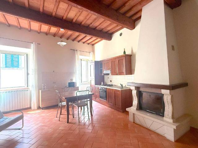 Appartamento in vendita a Chiusi Città, Toscana