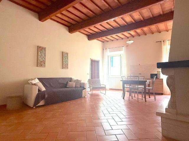 Appartamento in vendita a Chiusi Città, Toscana