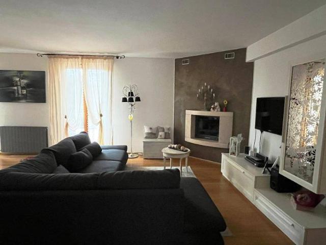 Appartamento in vendita a Chiusi Città, Toscana