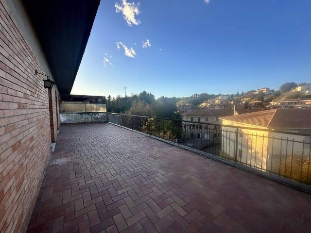 Appartamento in vendita a La Collina, Chiusi Città