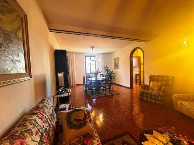 Appartamento in vendita a Chiusi Scalo, Chiusi Città