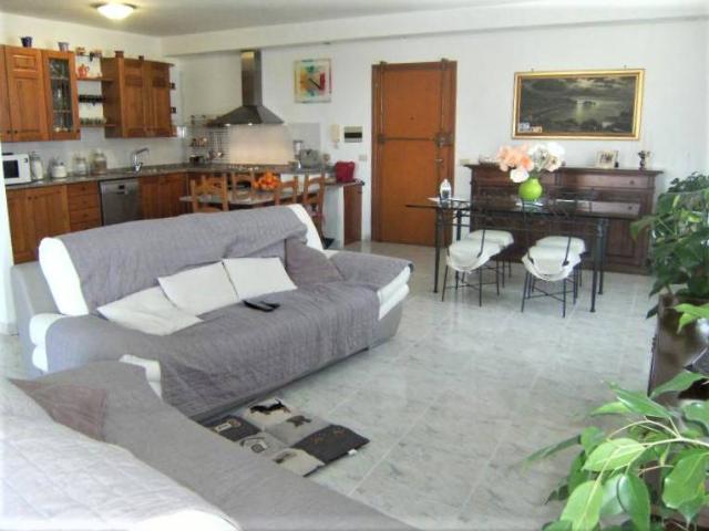 Appartamento in vendita a Chiusi Città, Toscana