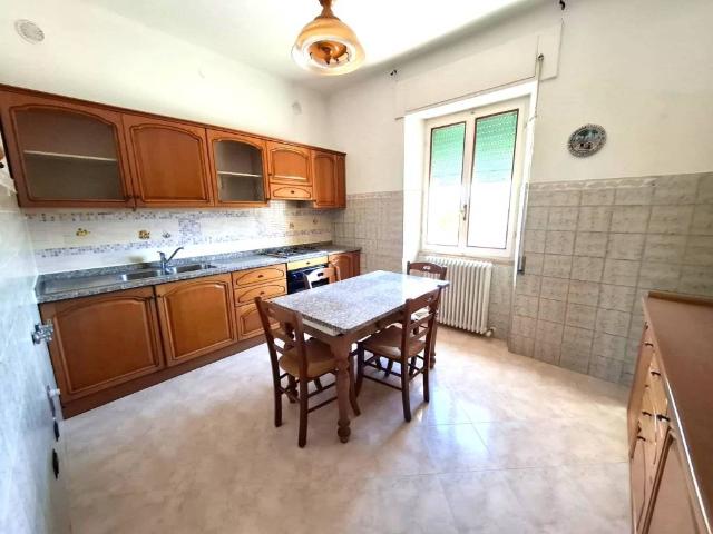 Appartamento in vendita a Chiusi Scalo, Chiusi Città